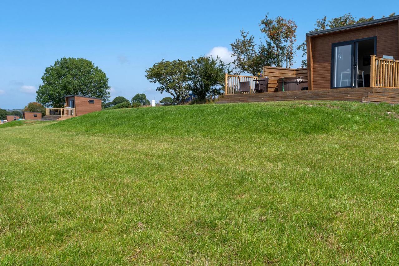 Waenfechan Glamping With Hot Tubs Colwyn Bay Exterior foto